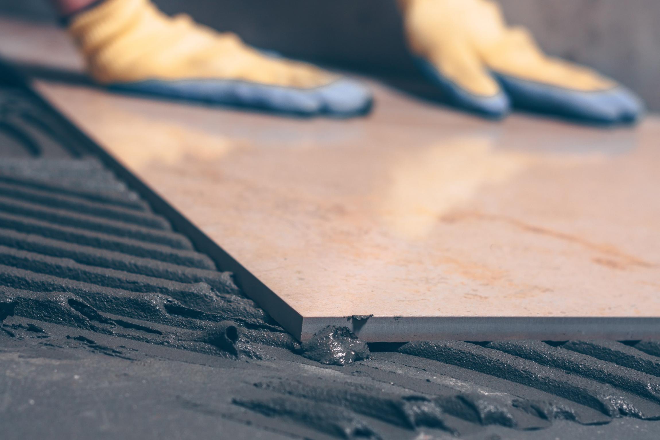 Pose de sols et parquets - Préparation du support avant installation<br />
